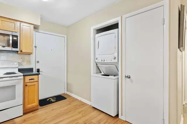 Kitchen at Fiddler’s Cove 11C